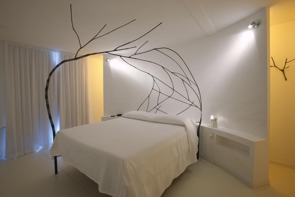 Hotel Alexander Museum Palace Pesaro Room photo