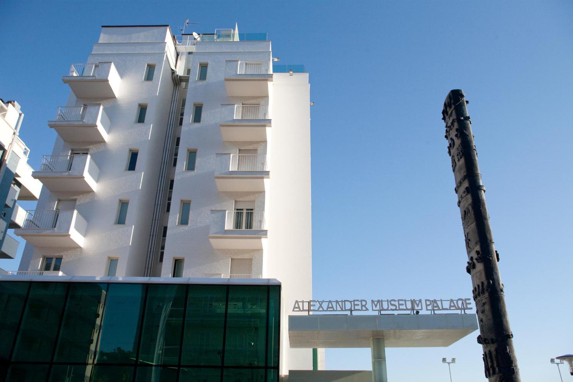 Hotel Alexander Museum Palace Pesaro Exterior photo