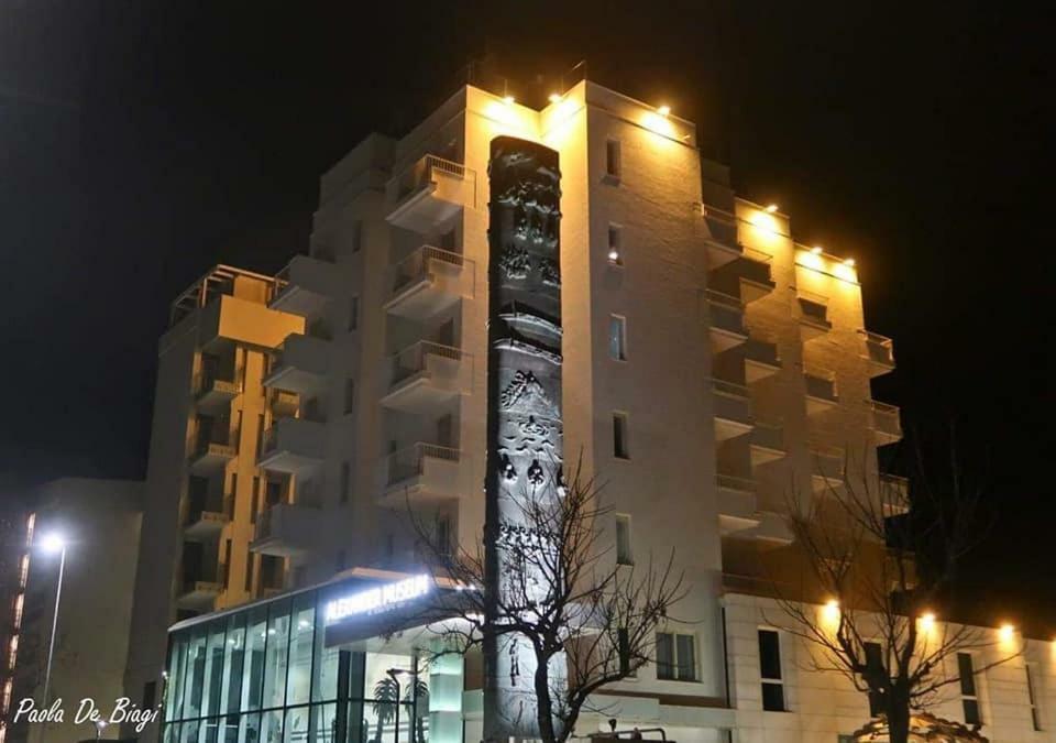 Hotel Alexander Museum Palace Pesaro Exterior photo